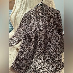 Women’s Maurice’s button up 3/4 leopard print blouse